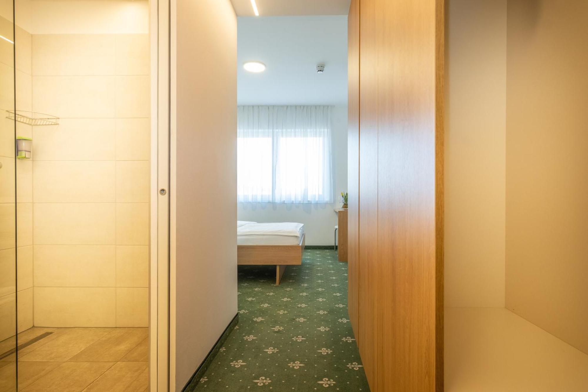 B3 Gmbh Hotel